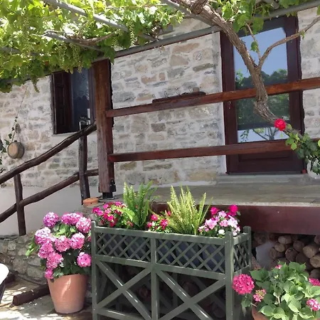 αλώνια Apartment *