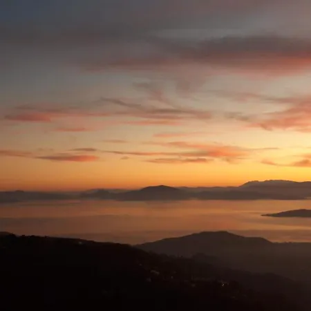 αλώνια 아파트